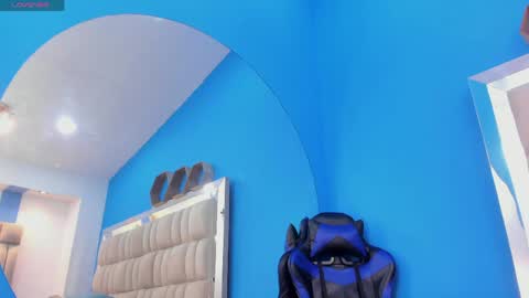 Snapshot of love_melany0 chatting on April 2026 12:39:01 PM Melany online show from April 2026 12:39:01 PM