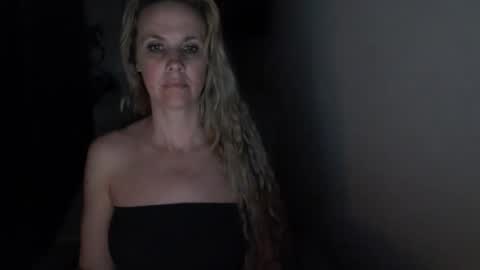 LoVe On  online show from February 2026 02:02:02 PM