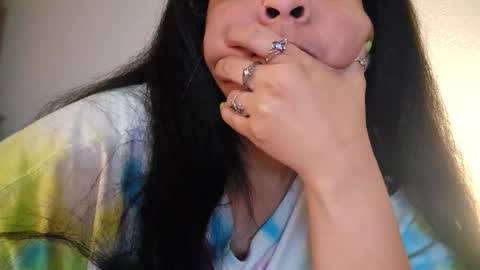 Snapshot of love_raquel_xo chatting on March 2026 03:06:02 AM Raquel Love online show from March 2026 03:06:02 AM