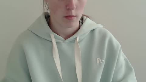 Snapshot of love_vivian chatting on November 2025 01:44:02 PM Vivian online show from November 2025 01:44:02 PM