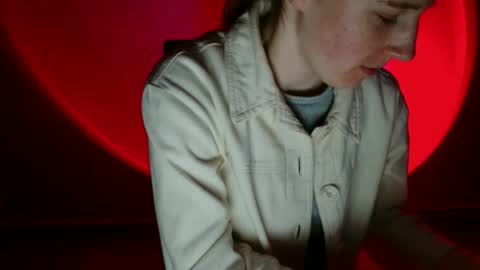 Snapshot of love_vivian chatting on January 2026 02:33:02 PM Vivian online show from January 2026 02:33:02 PM