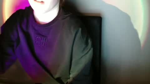 Vivian online show from February 2026 01:14:01 PM