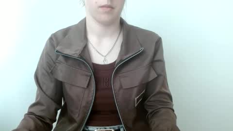 Vivian online show from March 2026 12:41:02 PM