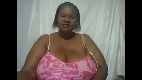 Lynn online show from November 2025 12:53:01 AM