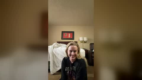 Snapshot of loveclaireelise chatting on August 2026 11:23:02 AM loveclaireelise online show from August 2026 11:23:02 AM