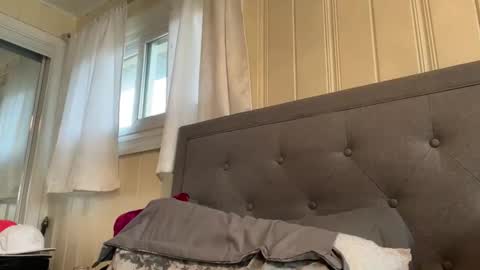 loved19 online show from April 2026 09:26:02 PM