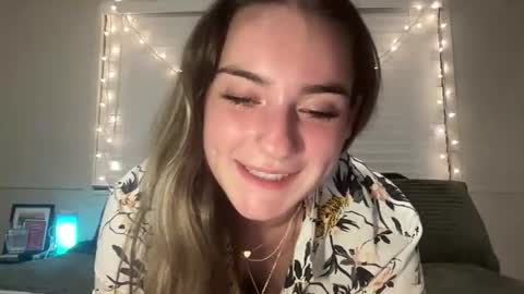 Snapshot of lovefromrose1 chatting on July 2026 03:23:02 AM Olivia Rose online show from July 2026 03:23:02 AM