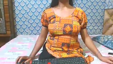 Divya online show from October 2025 03:35:02 PM