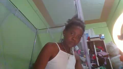 lovegal335 online show from November 2025 06:44:02 PM