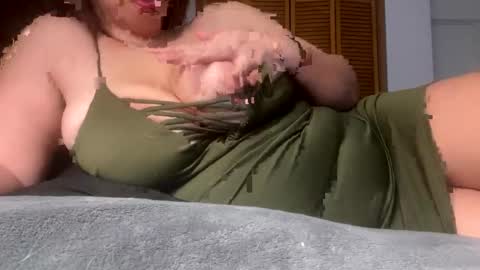 Snapshot of lovelace390 chatting on January 2025 12:05:01 PM Amber online show from January 2025 12:05:01 PM