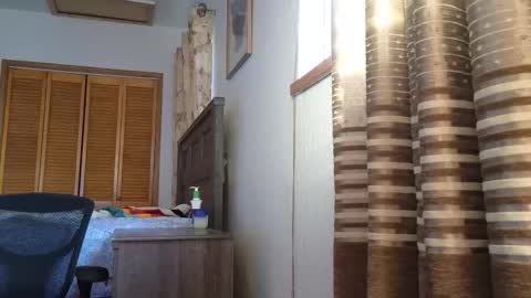 Snapshot of lovelace390 chatting on December 2025 12:04:02 AM Amber online show from December 2025 12:04:02 AM