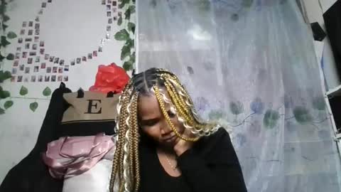 lovelaspice online show from June 2026 07:24:02 PM