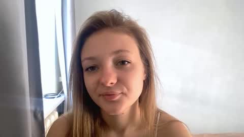 Ella online show from October 2025 05:53:02 AM