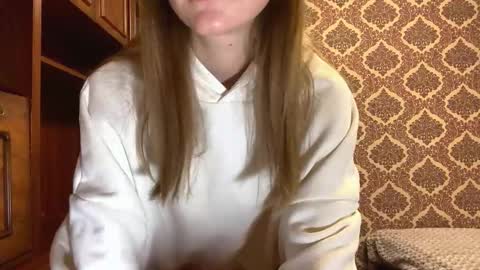 Ella online show from November 2025 06:12:02 AM