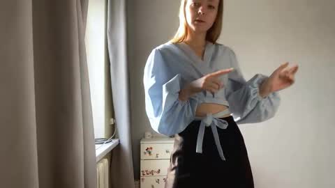 Ella online show from November 2025 06:24:02 AM