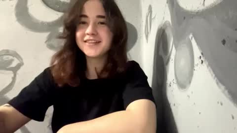 Emily online show from December 2025 01:28:01 PM