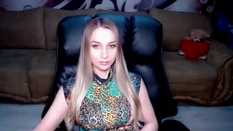 private open online show from October 2025 02:23:02 PM