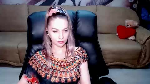 Snapshot of lovellymalina chatting on February 2026 03:57:01 PM private open online show from February 2026 03:57:01 PM