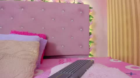 Snapshot of lovely__kiss__ chatting on June 2026 06:19:01 PM Kissy online show from June 2026 06:19:01 PM