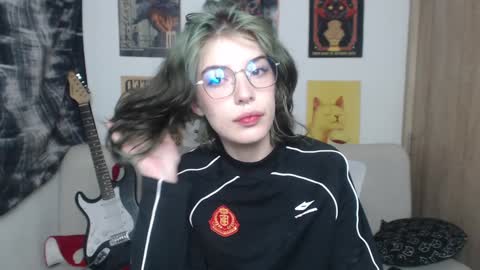 Cassie online show from February 2025 09:46:01 AM