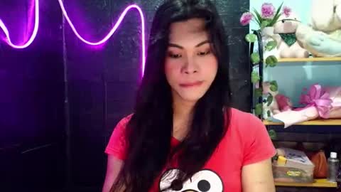 lovely_krizzy online show from April 2026 11:39:02 AM