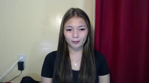 Lovely Laura online show from December 2024 07:38:02 PM