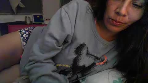 Snapshot of lovely_maia chatting on November 2025 03:16:02 AM Maya online show from November 2025 03:16:02 AM