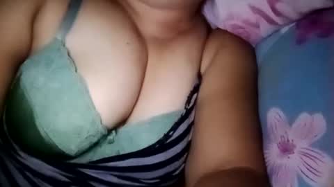 Snapshot of lovely_orchid chatting on January 2025 09:26:02 AM lovely_orchid online show from January 2025 09:26:02 AM