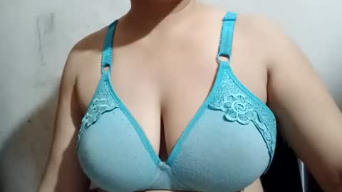 Snapshot of lovely_sweet_girl chatting on June 2026 03:58:02 AM katrina follow me guys online show from June 2026 03:58:02 AM
