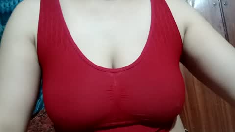 Snapshot of lovely_sweet_girl chatting on July 2026 10:43:01 AM katrina follow me guys online show from July 2026 10:43:01 AM