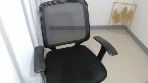 call me Ann online show from November 2025 08:41:02 PM