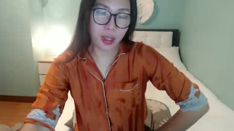 Snapshot of lovely_yna444 chatting on January 2025 02:49:02 AM Yna online show from January 2025 02:49:02 AM