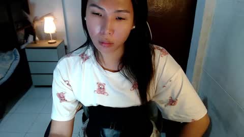 Snapshot of lovely_yna444 chatting on December 2025 07:35:01 AM Yna online show from December 2025 07:35:01 AM