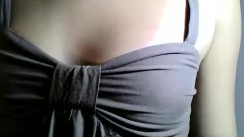 Snapshot of lovely_yvoneslutty chatting on September 2025 02:51:01 PM lovely_yvoneslutty online show from September 2025 02:51:01 PM