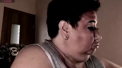 Snapshot of lovelyboobsx chatting on June 2026 03:25:01 AM Anelana online show from June 2026 03:25:01 AM