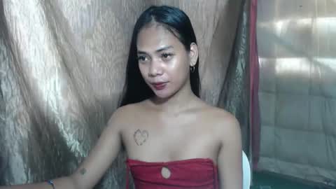 Snapshot of lovelycarmilla chatting on May 2026 07:02:02 AM Carnilla online show from May 2026 07:02:02 AM