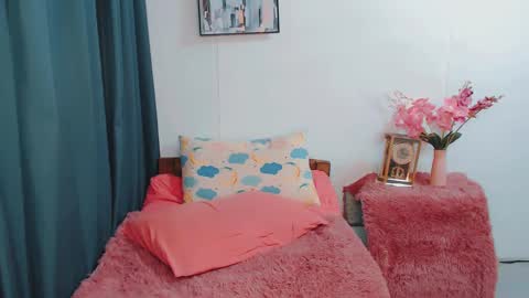Snapshot of lovelydollsandra chatting on January 2025 11:17:02 PM lovelydollsandra online show from January 2025 11:17:02 PM