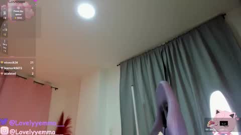 Snapshot of lovelyemma__ chatting on September 2025 11:48:02 PM online show from September 2025 11:48:02 PM