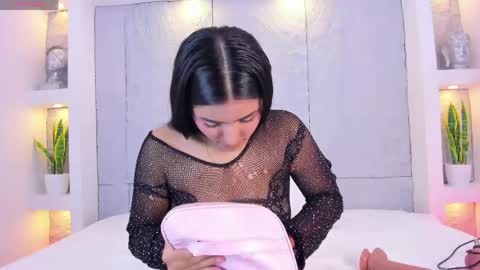 Lovely online show from April 2026 05:06:01 PM