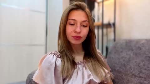 Snapshot of lovelykatea chatting on October 2025 05:33:02 PM Kate only online show from October 2025 05:33:02 PM