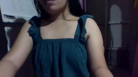 Snapshot of lovelymocha27 chatting on February 2025 11:44:02 AM lovelymocha27s online show from February 2025 11:44:02 AM
