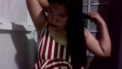 Snapshot of lovelymocha27 chatting on October 2025 01:11:01 PM lovelymocha27s online show from October 2025 01:11:01 PM