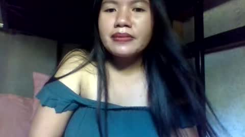 Snapshot of lovelymocha27 chatting on November 2025 04:48:02 AM lovelymocha27s online show from November 2025 04:48:02 AM