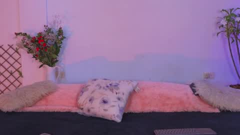 lovelymoon_ online show from April 2026 08:22:01 PM
