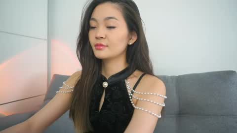 Snapshot of lovelynightt chatting on February 2025 11:10:02 AM kim online show from February 2025 11:10:02 AM