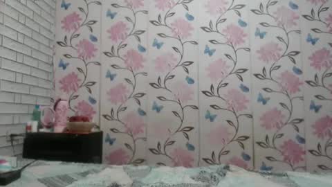 Angelquey online show from December 2024 04:26:02 AM