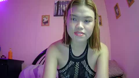 lovemae352295 online show from February 2025 05:55:01 AM