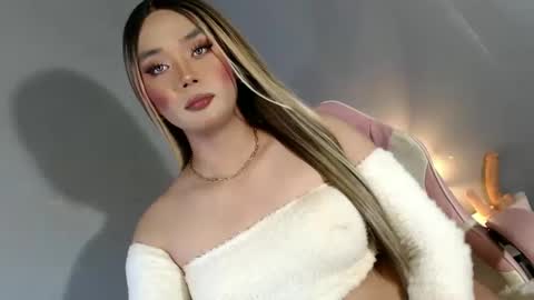 lovers moon22 online show from January 2025 01:17:01 PM