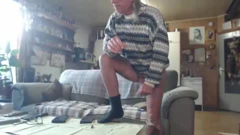 aaron online show from November 2025 12:05:02 PM