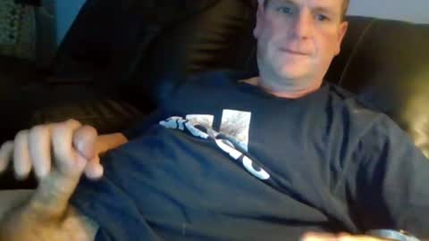 Snapshot of lovetocum37 chatting on January 2025 02:37:01 AM lovetocum37 online show from January 2025 02:37:01 AM